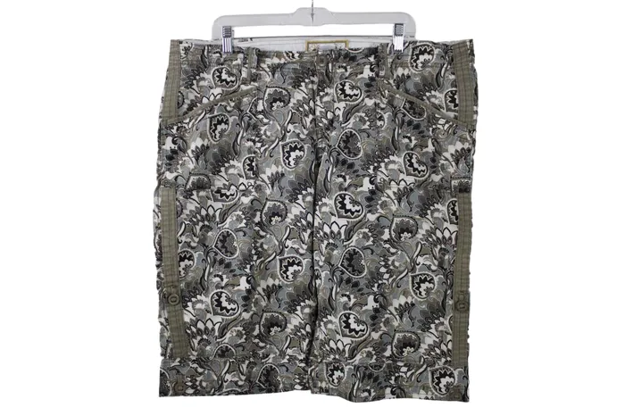 Adventura Earrings Adventura Green Paisley Shorts 18W