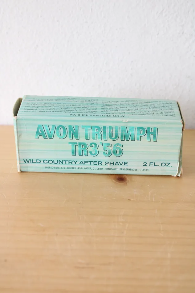 Avon Triumph TR356 Wild Country After Shave Avon Earrings