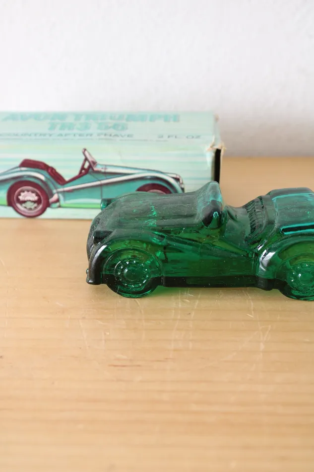 Avon Triumph TR356 Wild Country After Shave Avon Earrings