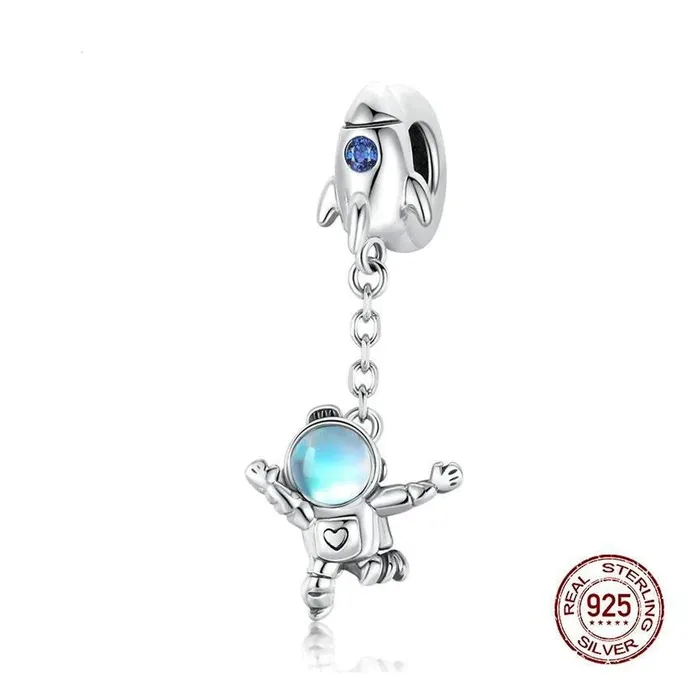 Charm Necklaces Charm de Astronauta Gold Shield