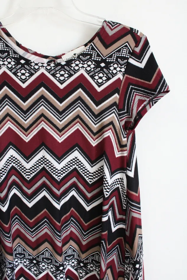 Derek Heart Maroon Chevron Dress S Derek Heart Necklaces