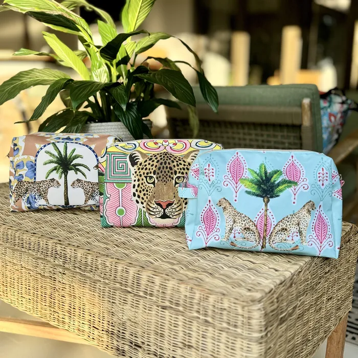 Earrings Leo Toiletry Bag NATURAL SELECTION