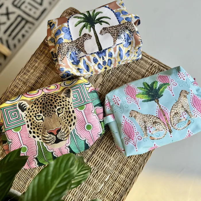 Earrings Leo Toiletry Bag NATURAL SELECTION