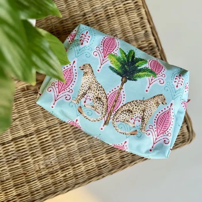 Earrings Leo Toiletry Bag NATURAL SELECTION