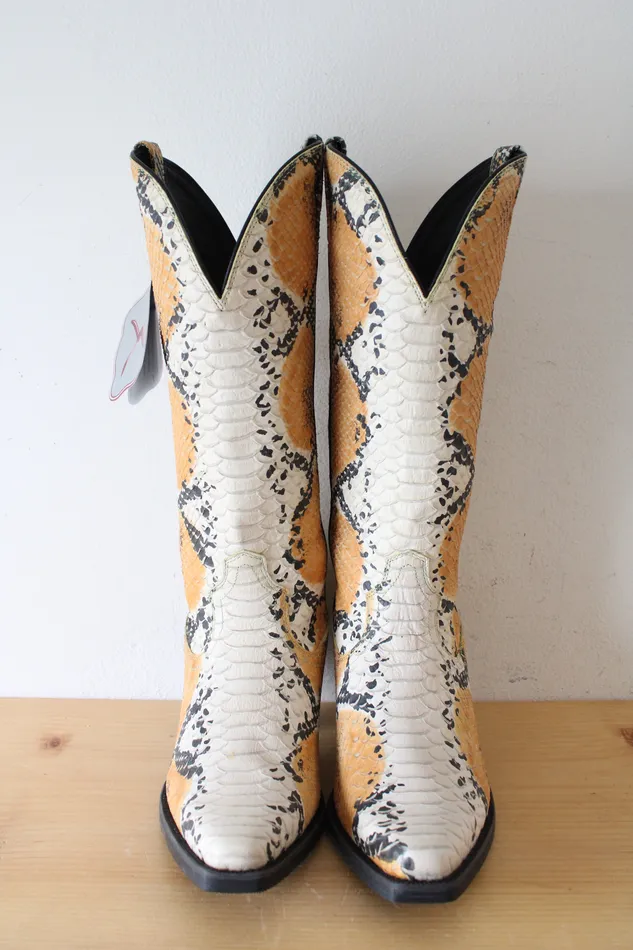Earrings NEW Twisted X Boots Orange Snakeskin Heeled Cowgirl Boots Size 7 12 Twisted X Boots