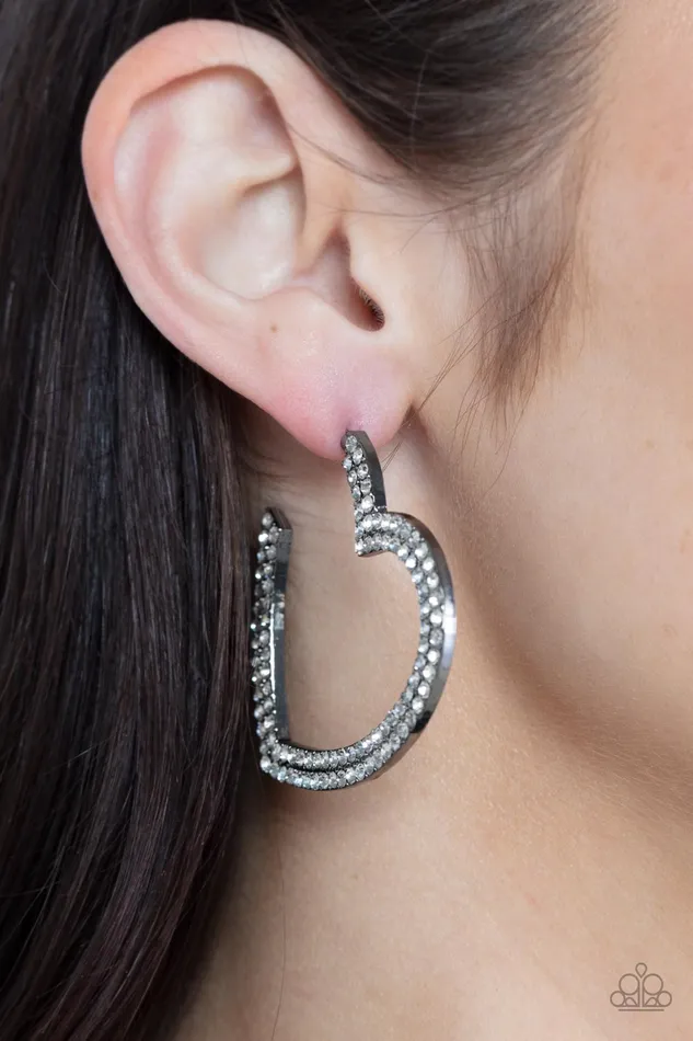 Earrings Paparazzi Accessories AMORE to Love Black
