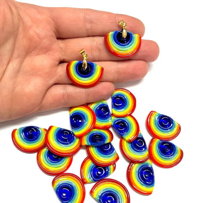 Hand Made Murano Glass Rainbow Pendant With Gold Plated Bail Peppy Beads Necklaces Hand Made Murano Glass Rainbow Pendant With Gold Plated Bail Peppy Beads Necklaces
