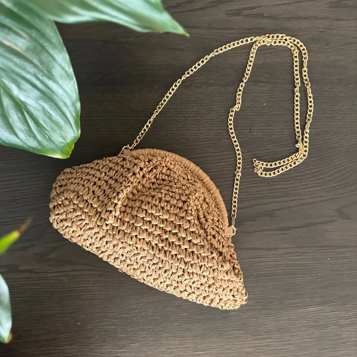 iszi ONLINE Natural Straw Cross Body Bag Necklaces