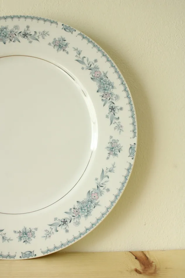 Jubilee Thrift Earrings Fine China Society Harmony 5217 13 Serving Plate