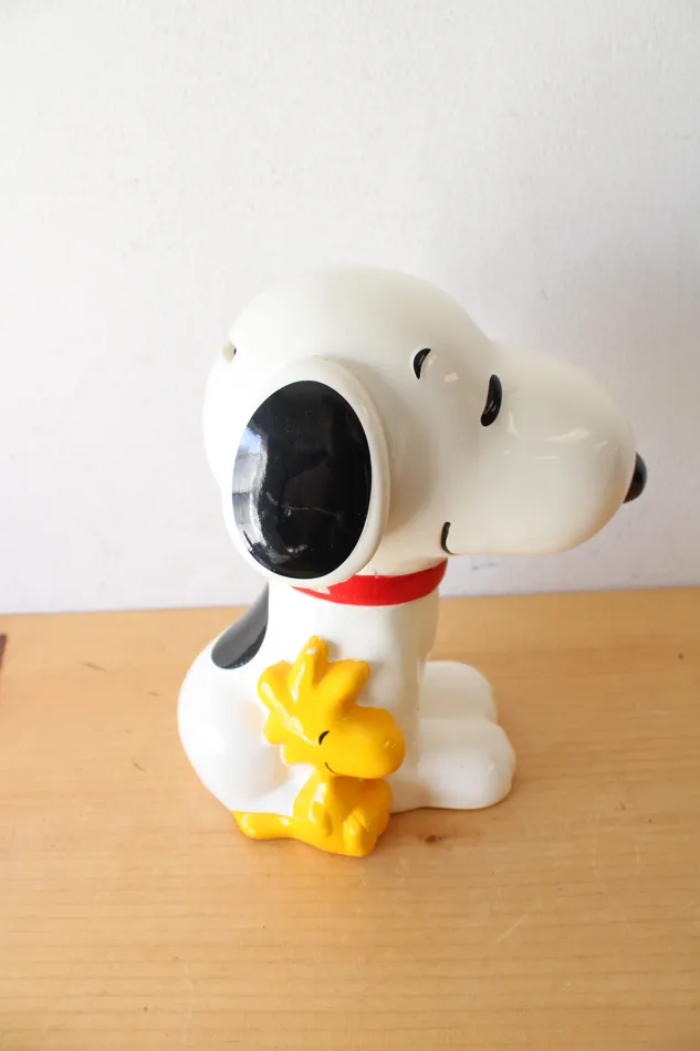 Jubilee Thrift Peanuts Snoopy Ceramic Coin Bank Earrings