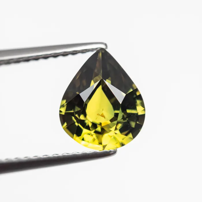 Misfit Gems Earrings 210ct 866x726x462mm Pear Brilliant Sapphire 2349502