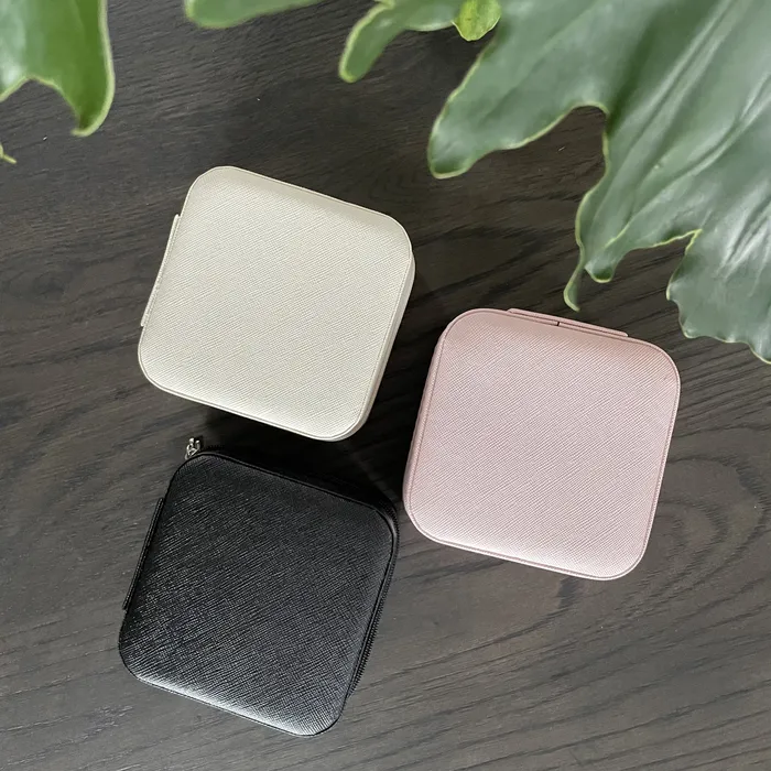 Necklaces iszi ONLINE Jewellery Box Black Pink and Cream