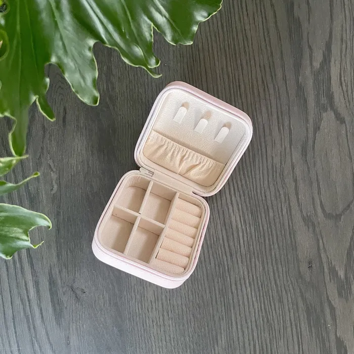 Necklaces iszi ONLINE Jewellery Box Black Pink and Cream