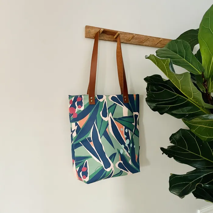 Necklaces Leather and Fabric Tote Bags HJT