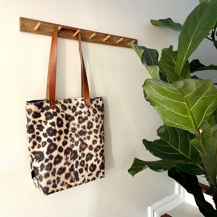 Necklaces Leather and Fabric Tote Bags HJT