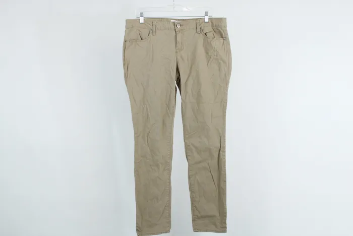 No Boundaries Earrings No Boundaries Khaki Skinny Pants 17