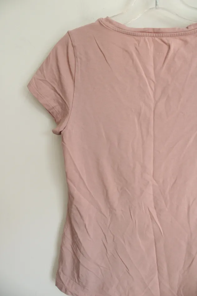 Old Navy Slim Fit Light Pink Tee M Old Navy Necklaces