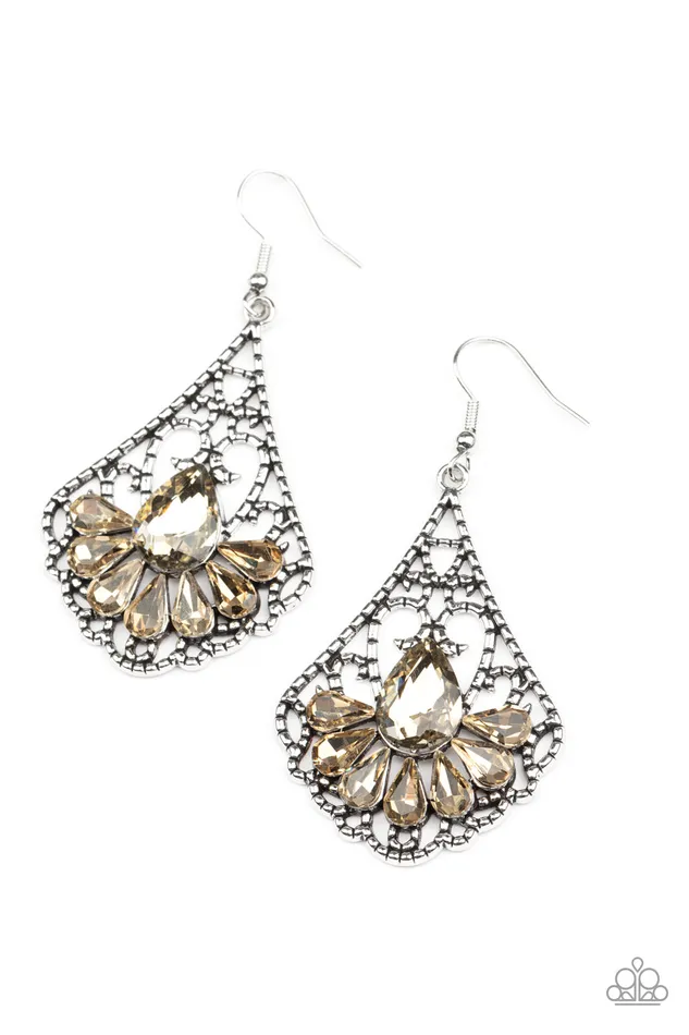 Paparazzi Accessories Earrings Exemplary Elegance Brown