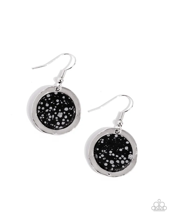 Paparazzi Accessories Necklaces Pendant Paradox Black