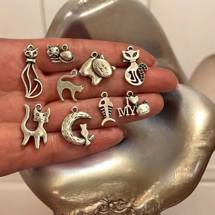 Peppy Beads Earrings Antique Silver Plated Cat Charms Collection 9 Charms in a pack Peppy Beads Earrings Antique Silver Plated Cat Charms Collection 9 Charms in a pack