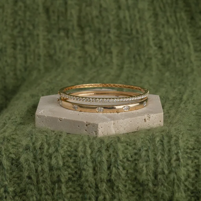 RACHEL LYNN CHICAGO Bracelets Yellow Gold Full Cut Oval Diamond Hinge Bracelet