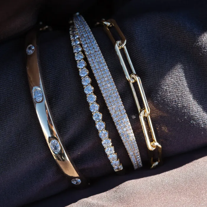 RACHEL LYNN CHICAGO Bracelets Yellow Gold Full Cut Oval Diamond Hinge Bracelet