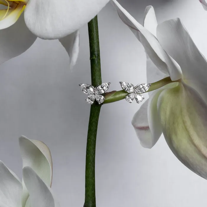 RACHEL LYNN CHICAGO Earrings 18 Karat White Gold and Diamond Butterfly 295cts Earrings
