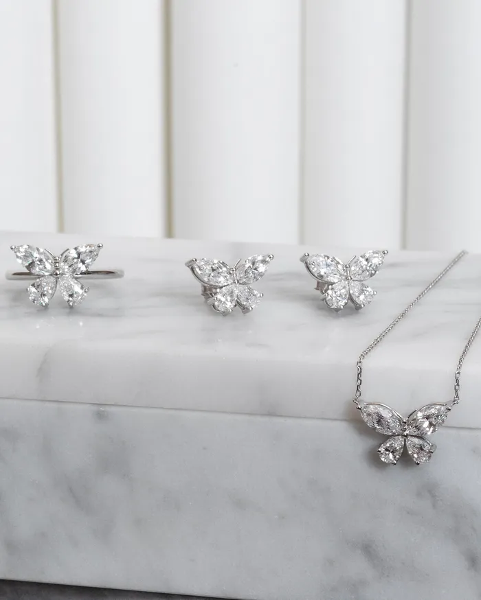 RACHEL LYNN CHICAGO Earrings 18 Karat White Gold and Diamond Butterfly 295cts Earrings