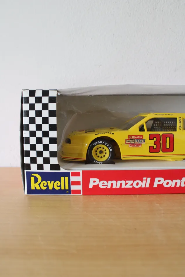Revell Earrings Revell Die Cast Pennzoil Pontiac 30 Collectable Car