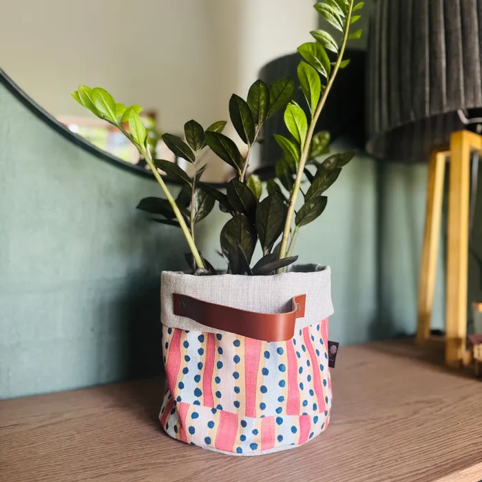 Soft Pot with Leather Handles Nola and La Serano HJT Necklaces